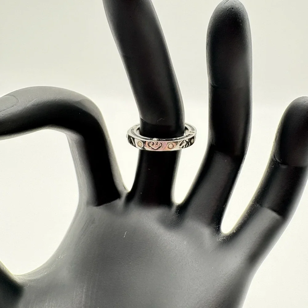 Vintage Silver Heart And Swirl‎ Eternity Band Ring With Accent Stones Size 5 1/2